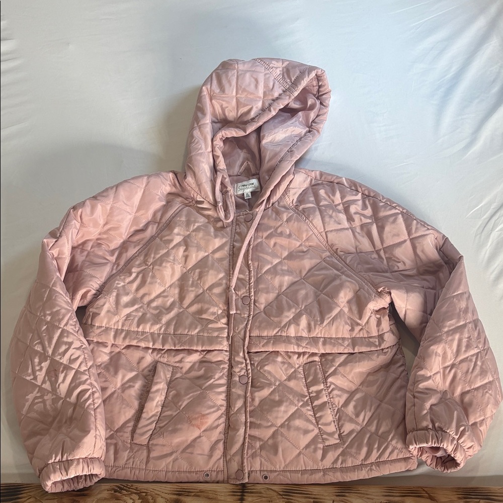 New Look Quilted Hooded Puffer Jacket in Light Pink